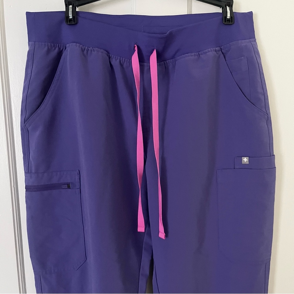 FIGS Amethyst Yola™ - Tall Skinny Scrub Pants 2.0 - L - Tall / Amethyst